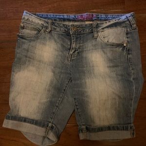 Jean Mid-Length Shorts